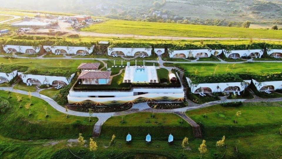 Winery touring & private wine tasting - one day private tour - Key points worth knowing
